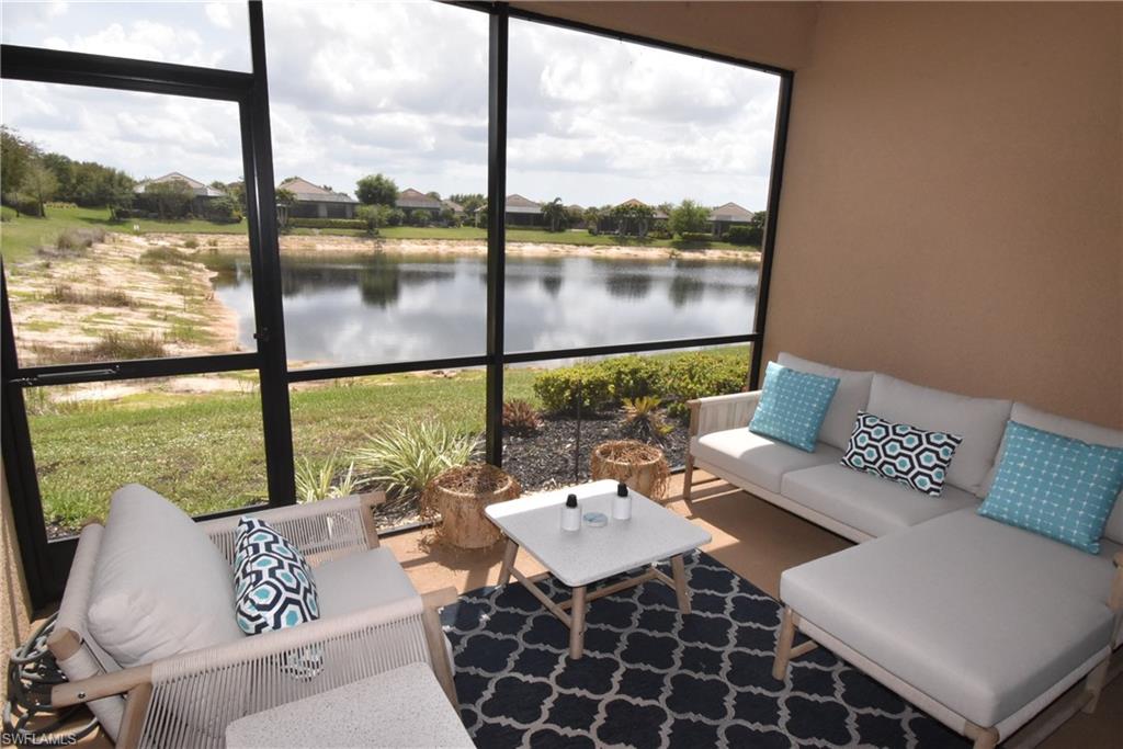 ESPLANADE - Residential Lease