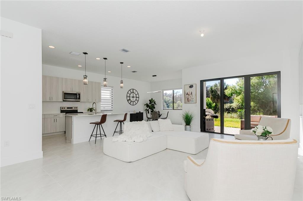 SILVERWOOD - Residential Lease