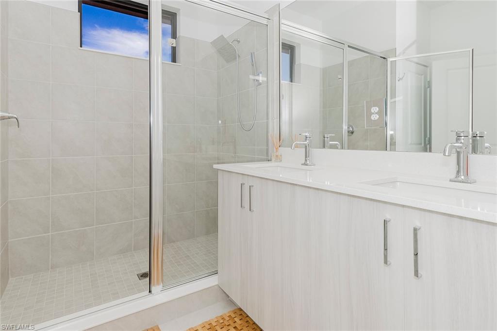 SILVERWOOD - Residential Lease