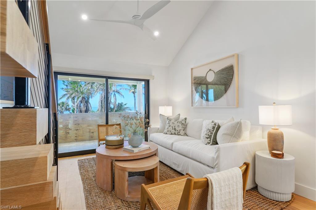 BEACH COTTAGES - Residential