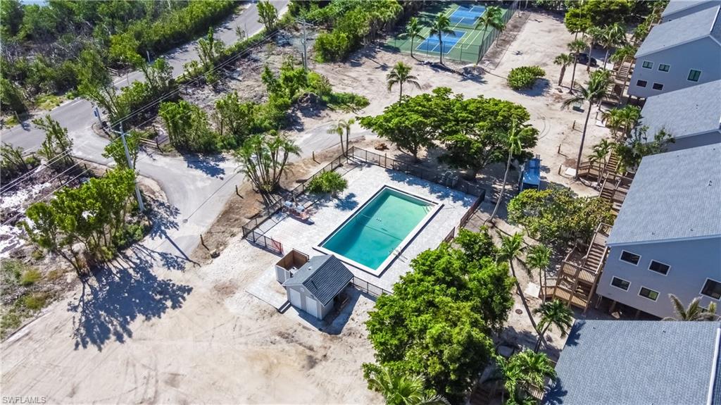 BEACH COTTAGES - Residential