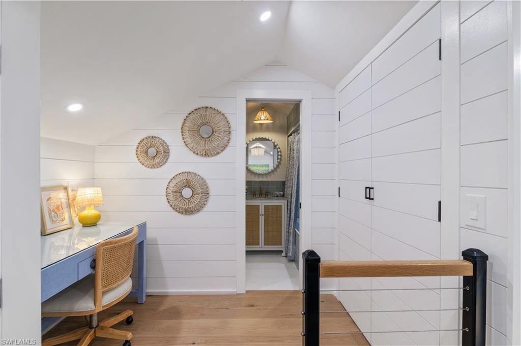 BEACH COTTAGES - Residential