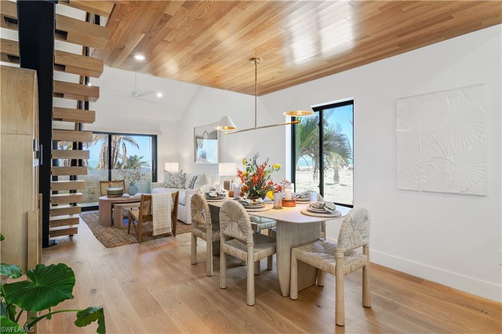 BEACH COTTAGES - Residential