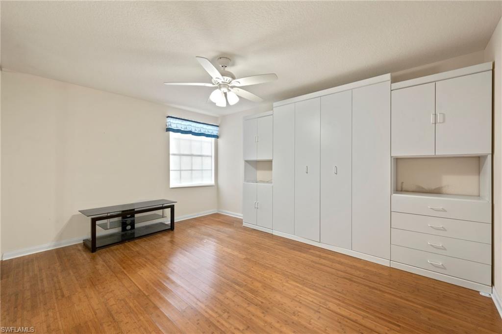 VILLAGE WALK - Residential