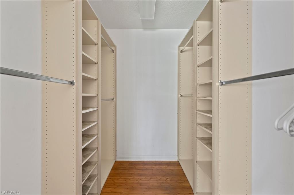 VILLAGE WALK - Residential