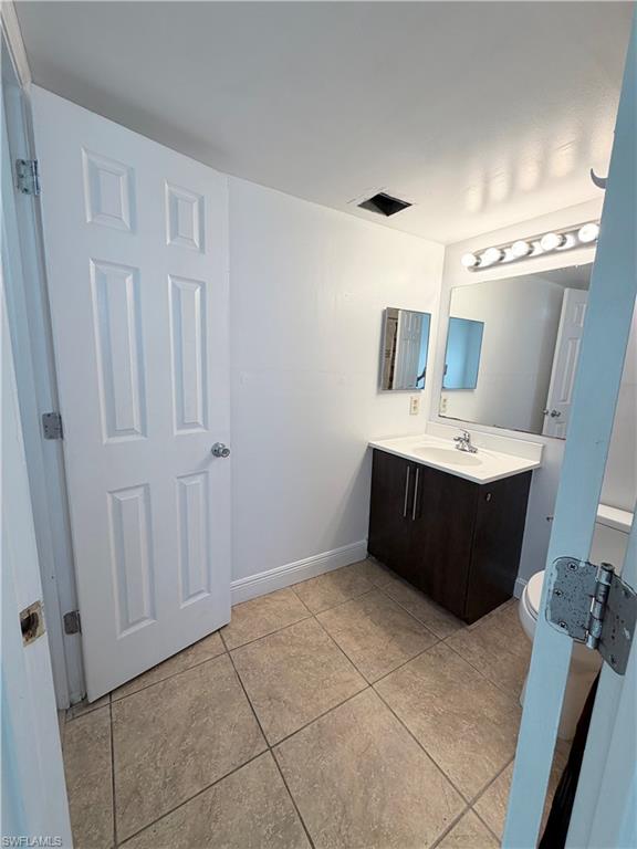 GRANADA LAKES - Residential Lease