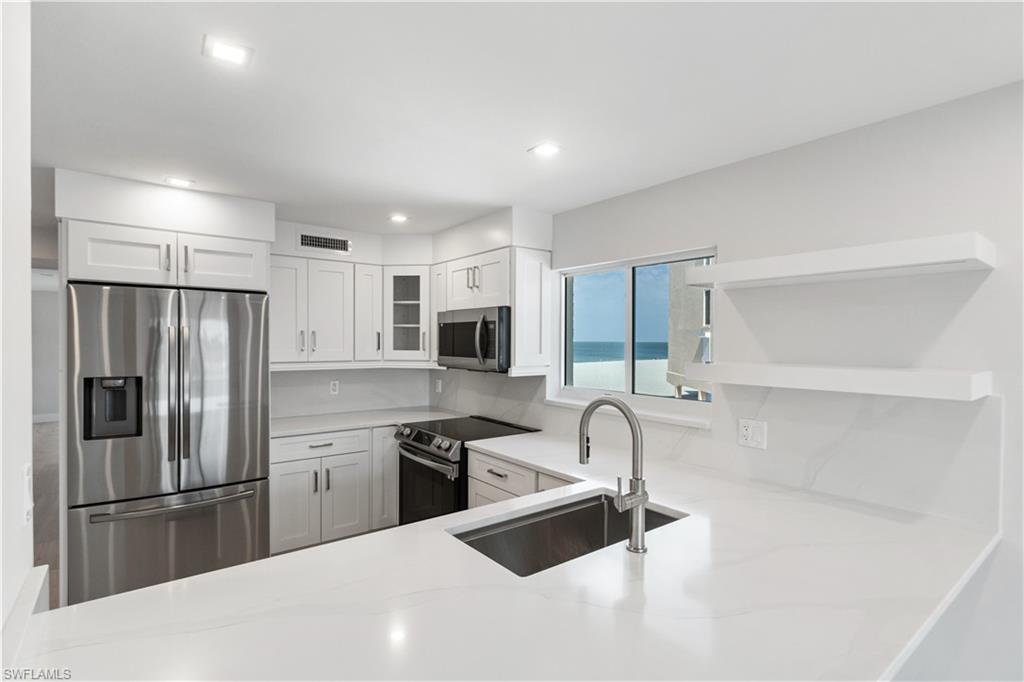 25870 Hickory BLVD 207