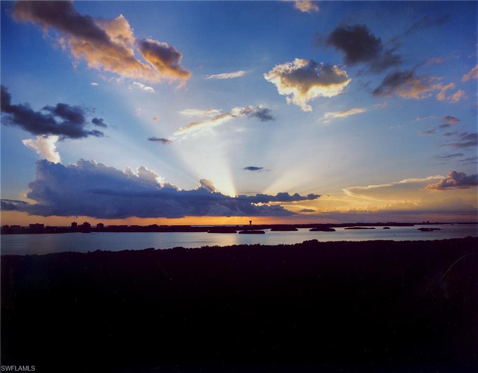 BAYCREST - Residential