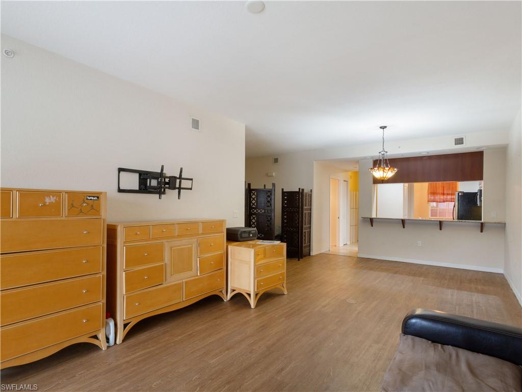 VAN LOON COMMONS - Residential