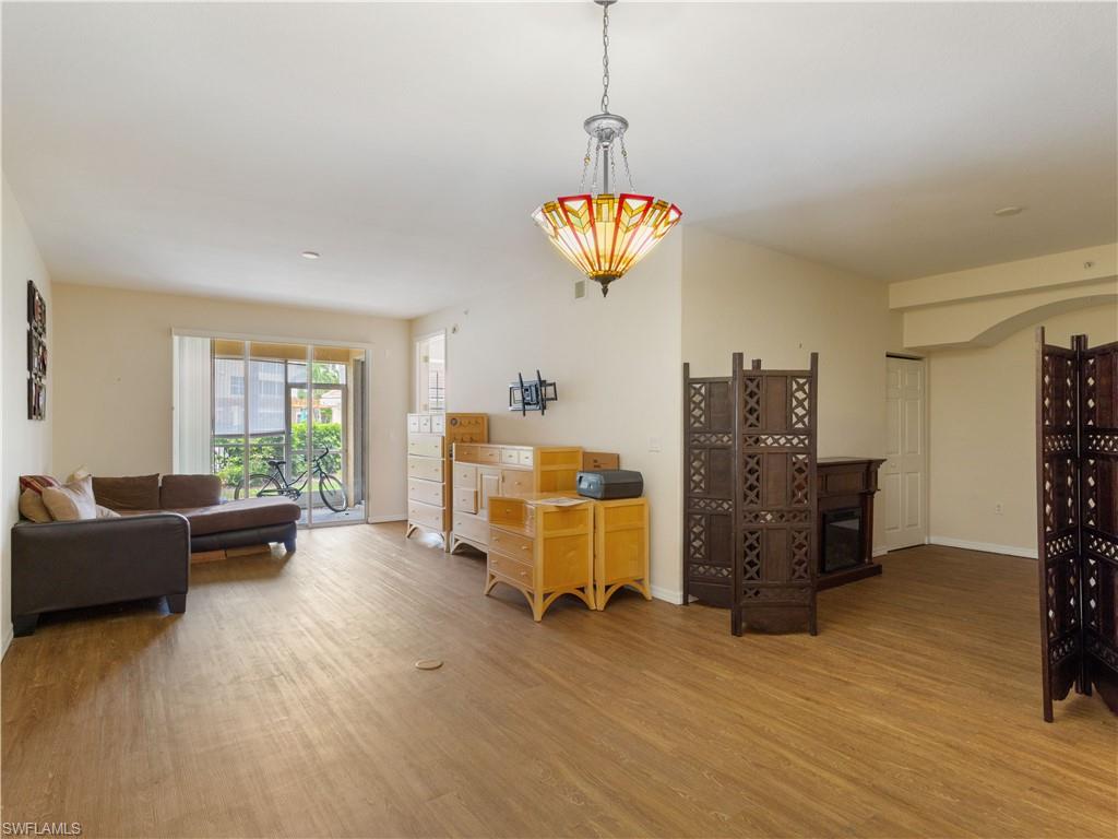 VAN LOON COMMONS - Residential