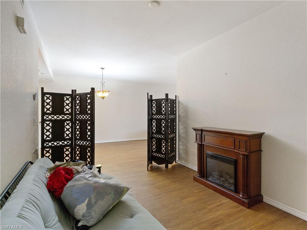 VAN LOON COMMONS - Residential