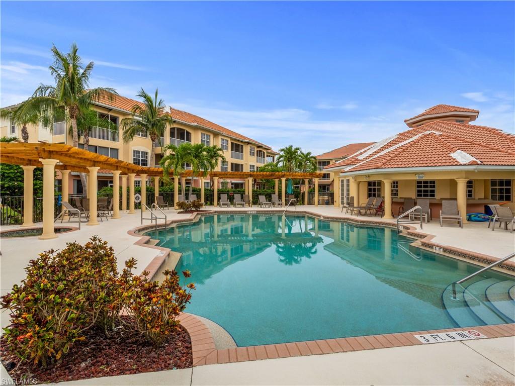 VAN LOON COMMONS - Residential