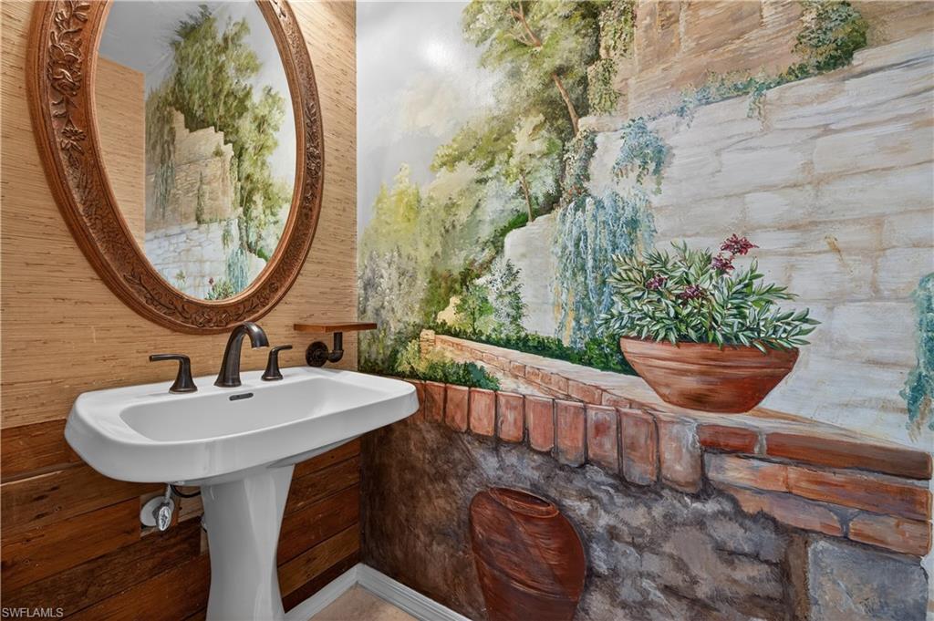 MCGREGOR GARDENS EST - Residential