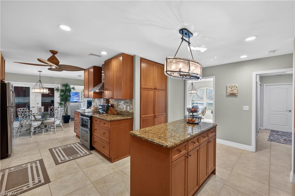 MCGREGOR GARDENS EST - Residential