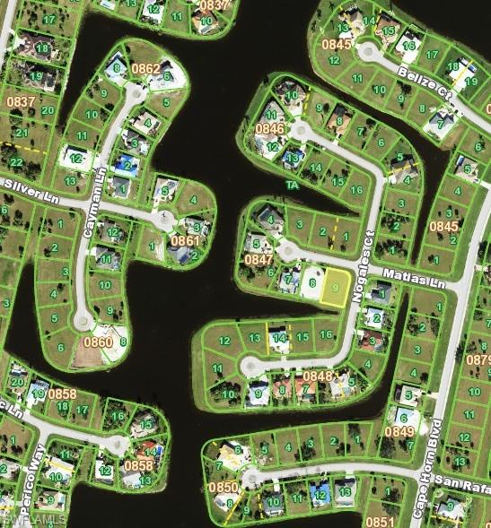 PUNTA GORDA ISLES - Land