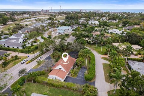 711 Banyan BLVD NAPLES FL 34102