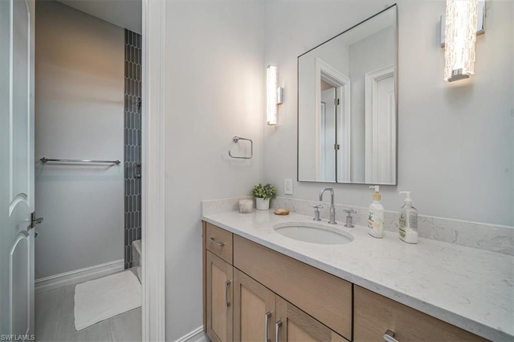 AQUALANE SHORES - Residential