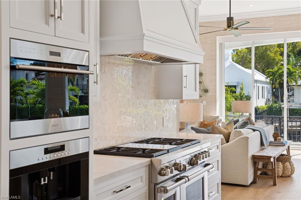 AQUALANE SHORES - Residential