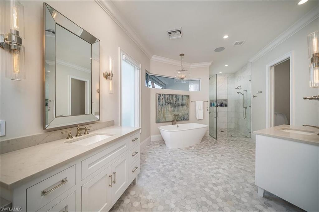 AQUALANE SHORES - Residential