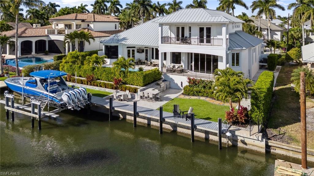 AQUALANE SHORES - Residential