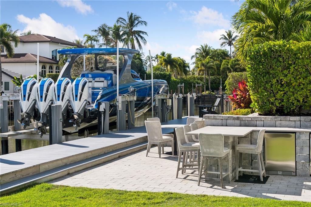 AQUALANE SHORES - Residential