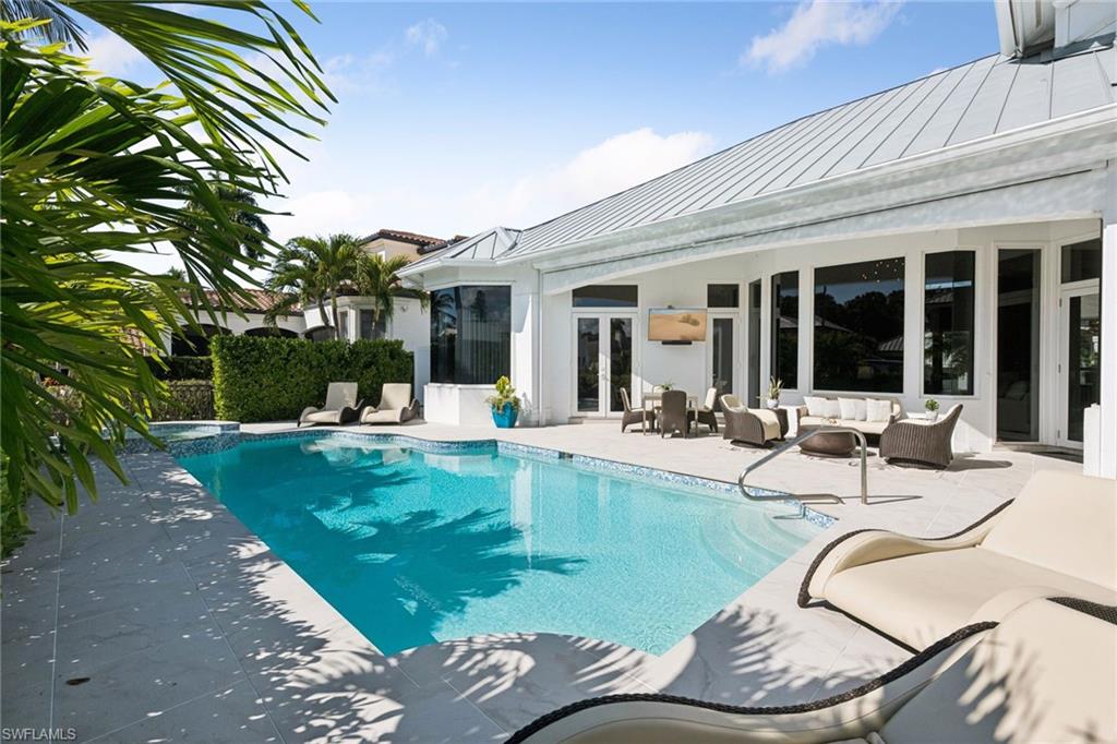 AQUALANE SHORES - Residential