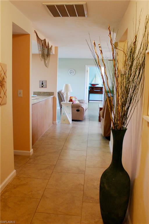 LOS CINCO THE FIVE CONDO - Residential