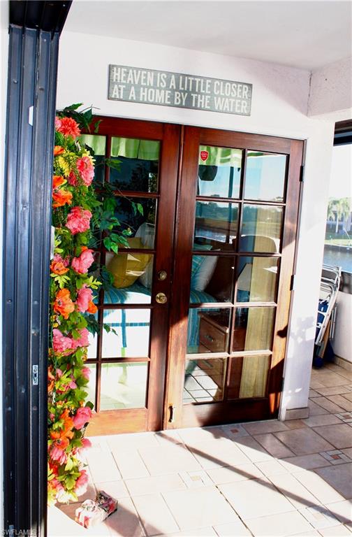 LOS CINCO THE FIVE CONDO - Residential