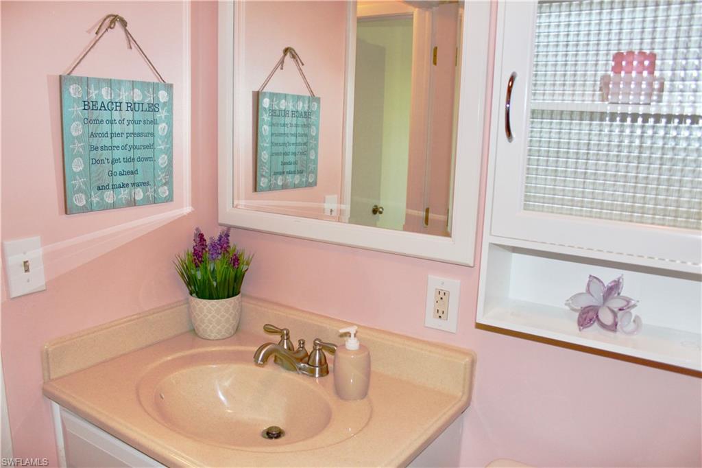 LOS CINCO THE FIVE CONDO - Residential