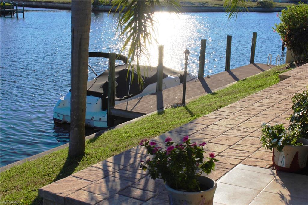 LOS CINCO THE FIVE CONDO - Residential