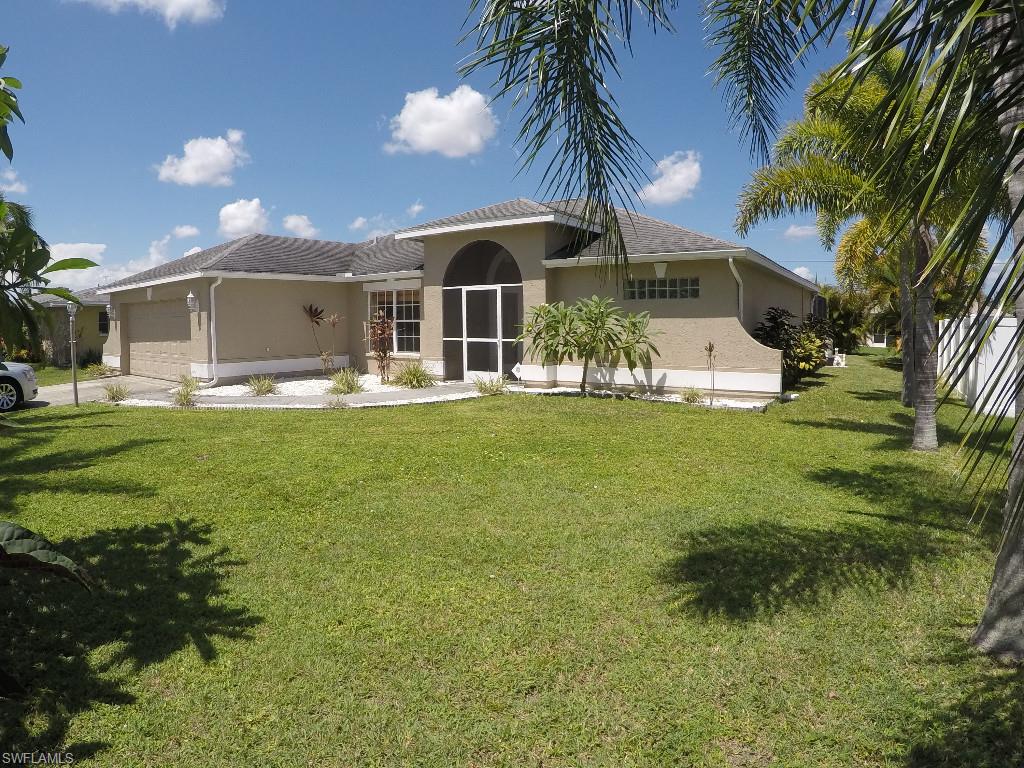 CAPE CORAL - Residential