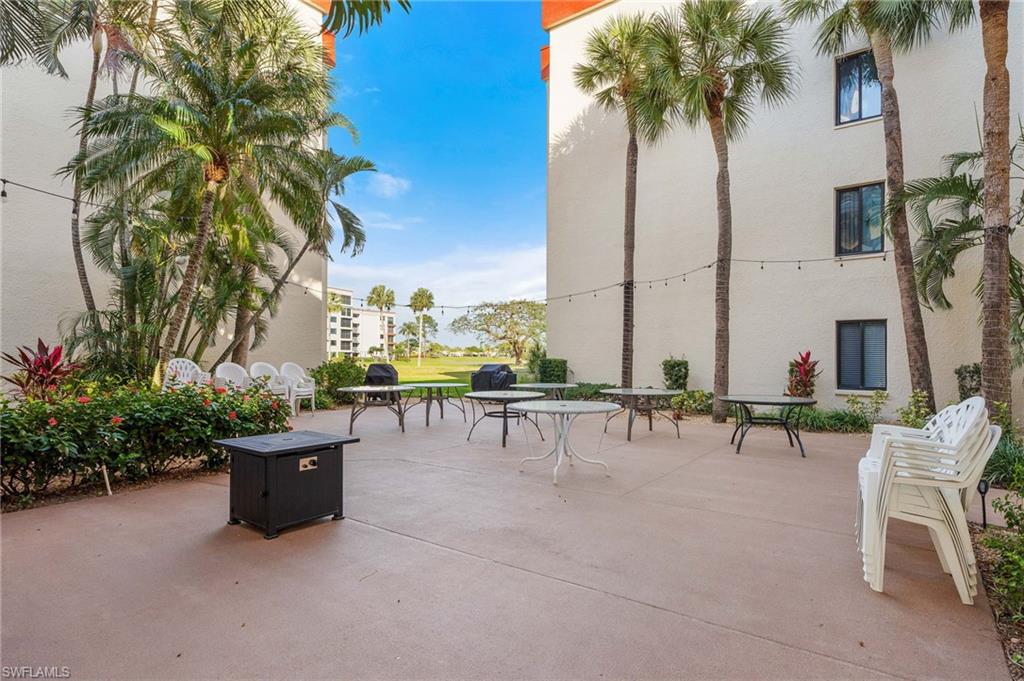 SEVEN LAKES - Residential