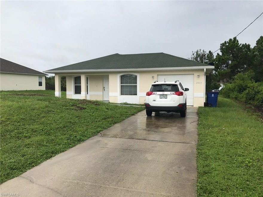 Very well kept house, all tiled, recently painted, this will be a great deal for first time home buyer or an investor, house is rented for $1000 per month. Bring your offers.