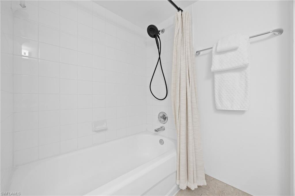 NAPOLI - Residential