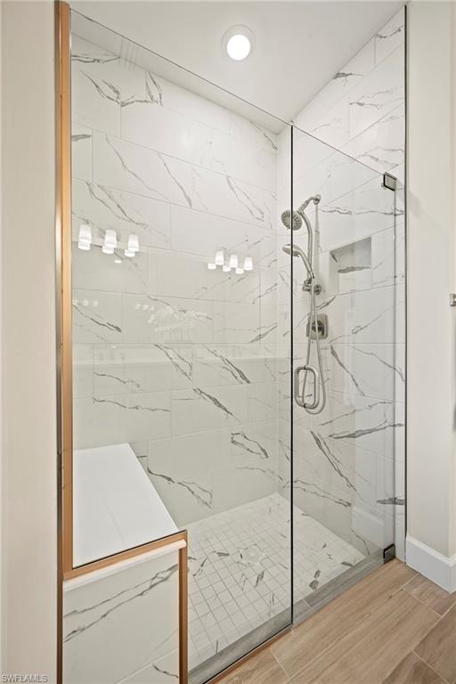 ESPLANADE LAKE CLUB - Residential