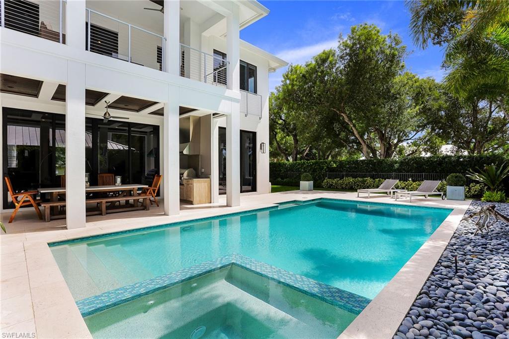 OLDE NAPLES - Residential