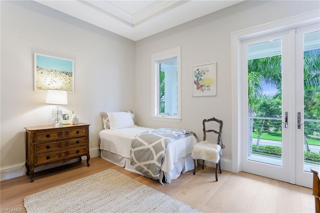 OLDE NAPLES - Residential