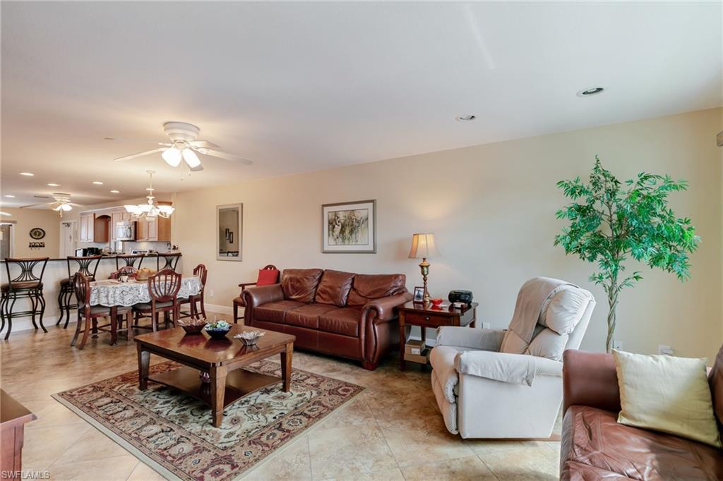 CORAL HARBOR CONDO - Residential