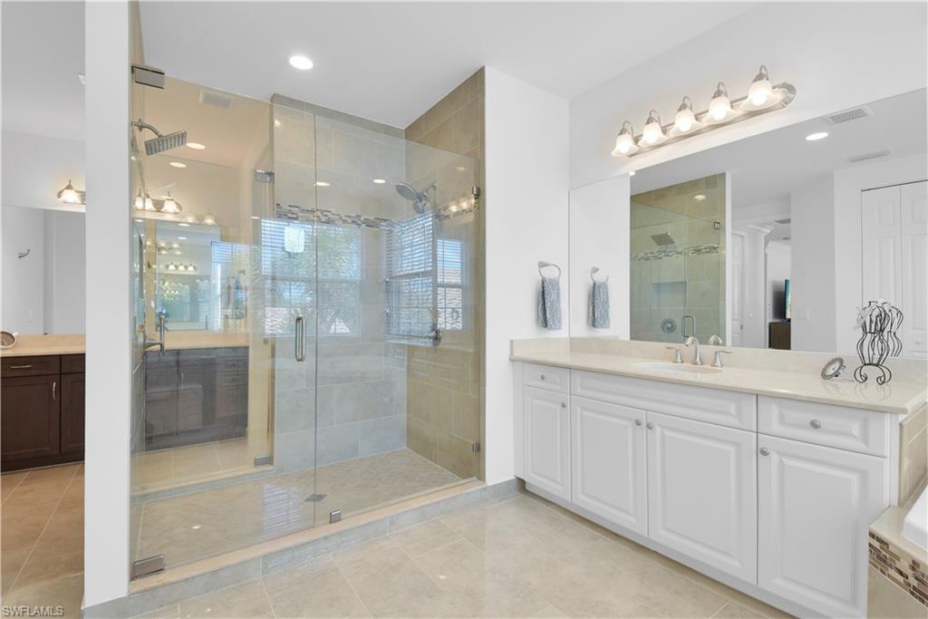 RIVERSTONE - Residential