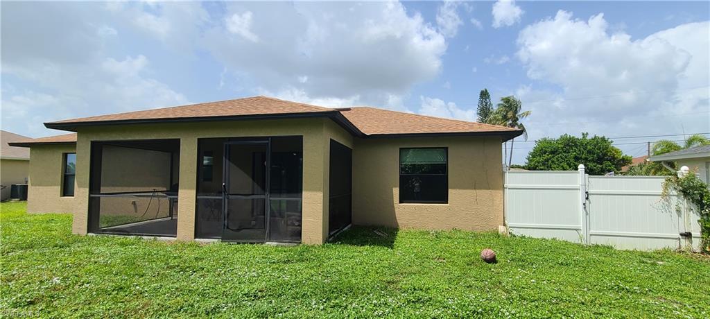 CAPE CORAL - Residential