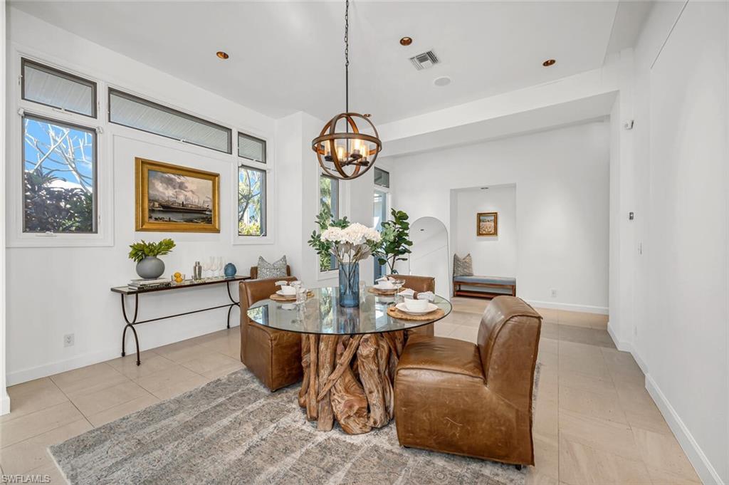 MOORINGS - Residential