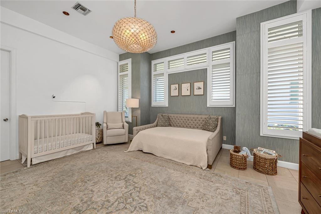 MOORINGS - Residential