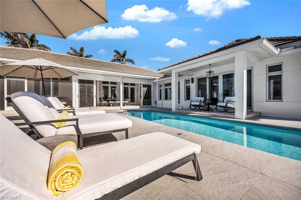 MOORINGS - Residential