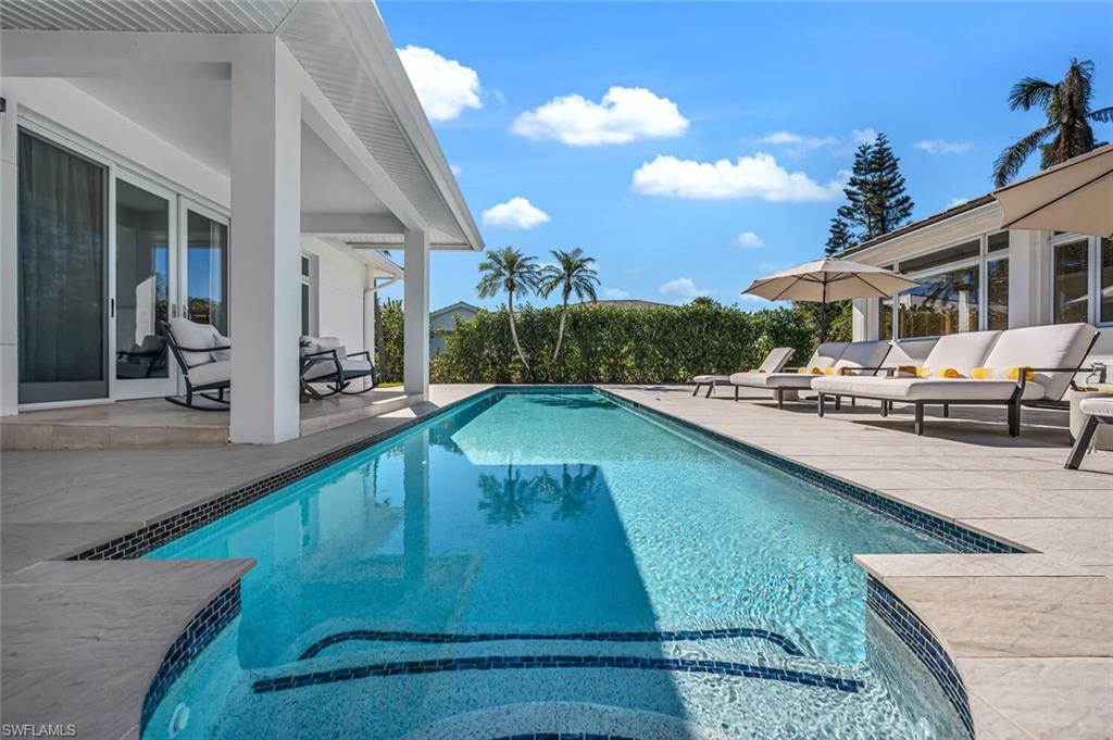 MOORINGS - Residential