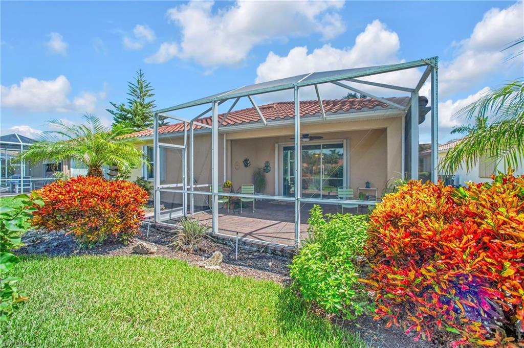 REFLECTION LAKES OF NAPLES - Residential