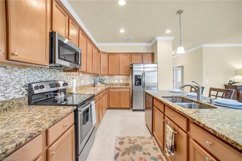 REFLECTION LAKES OF NAPLES - Residential