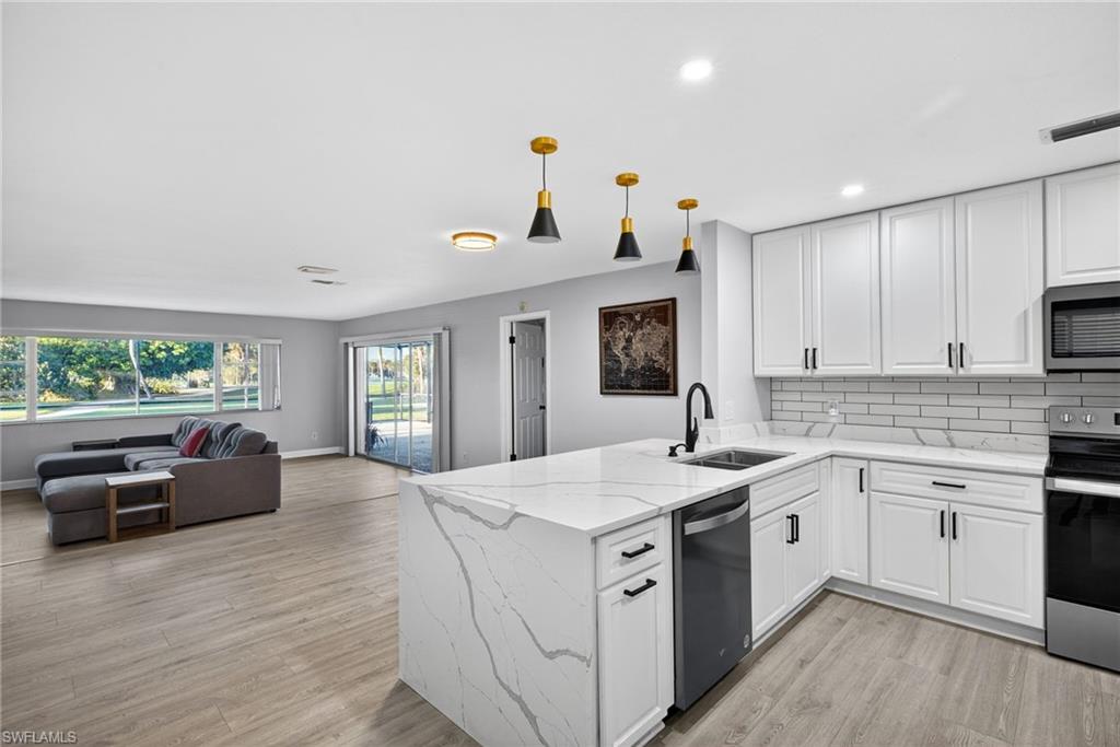 WATERWAY ESTATES GOLF PARK - Residential