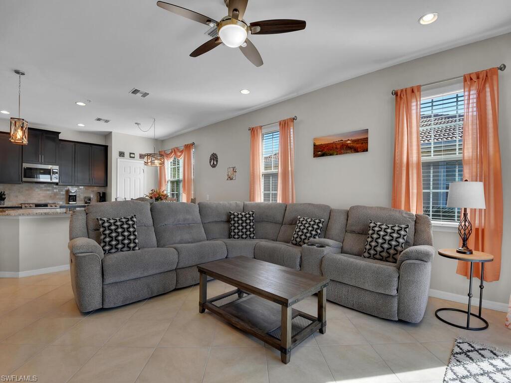 CREEKSIDE PRESERVE - Residential