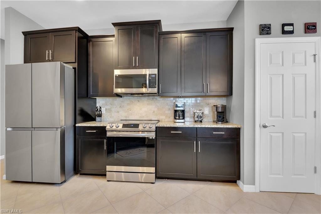 CREEKSIDE PRESERVE - Residential