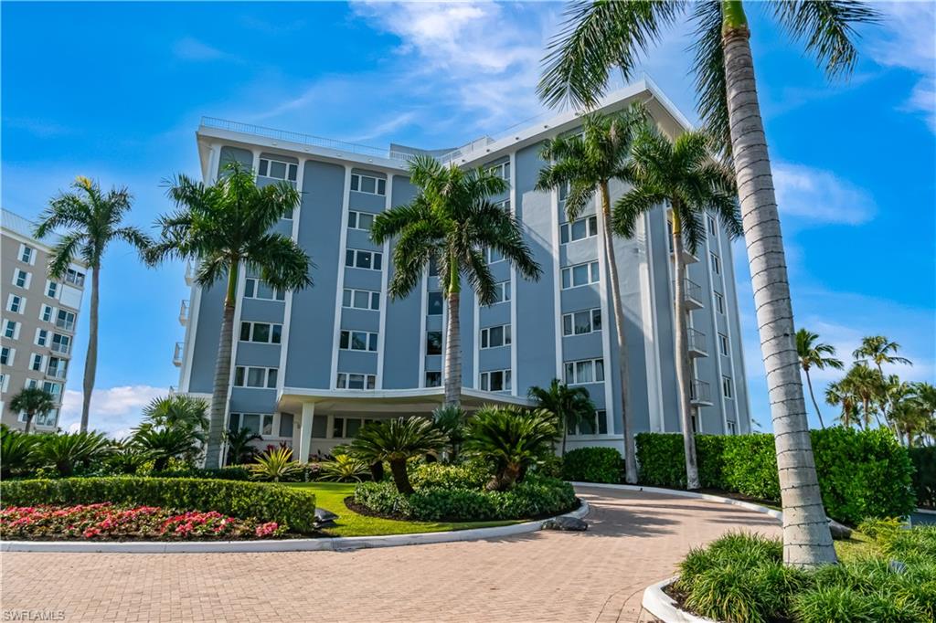 LIONS GATE - Residential